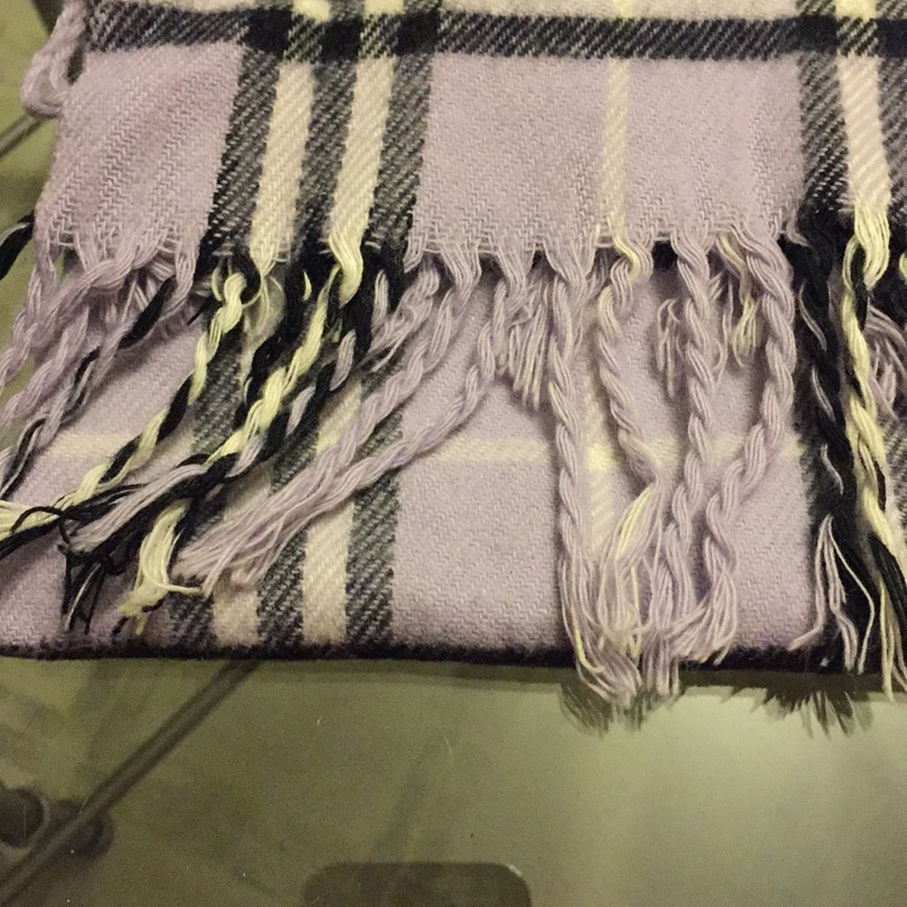 Burberry 🧣 - Picture 4 of 7